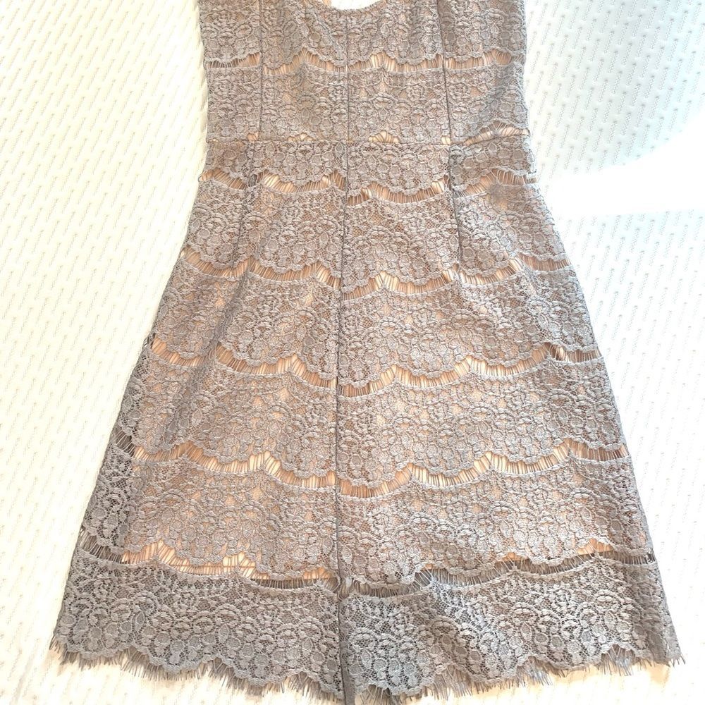 All About you a Lace Scoop Neck Tie Shoulder Shift Dress - Size 2